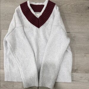 Abercrombie & Fitch V-Neck Sweater - Cream and Burgundy